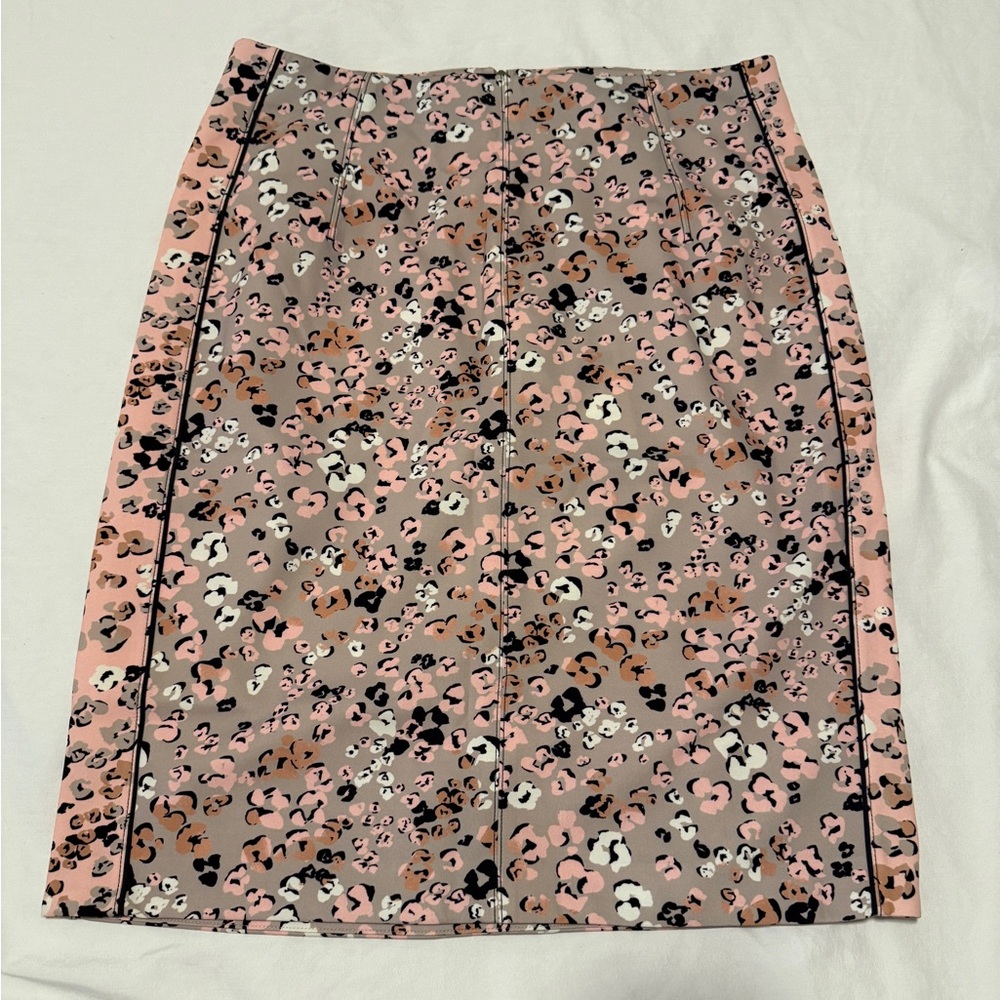 Stylish Pink Floral Print Skirt